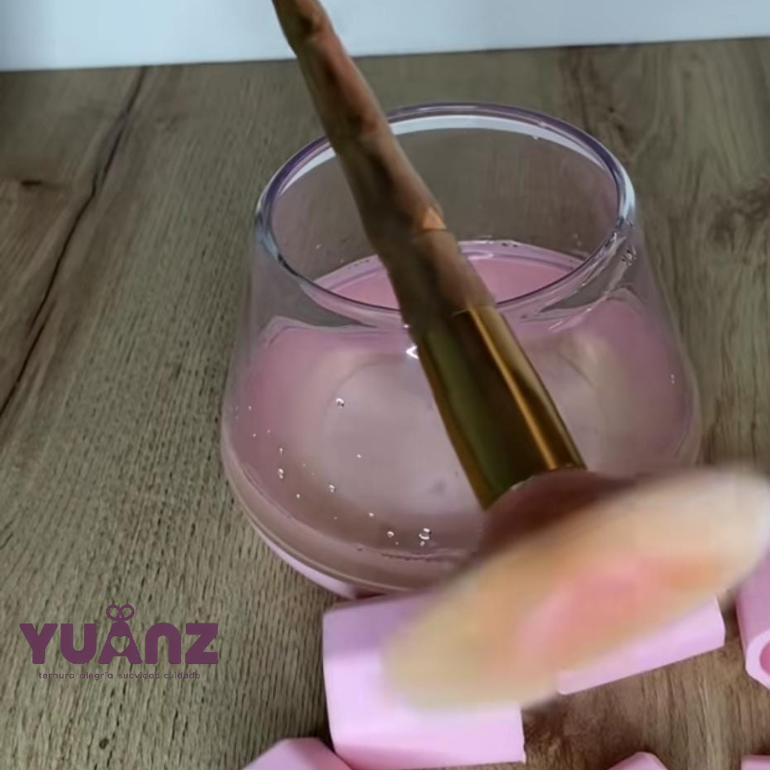 LIMPIADOR DE BROCHAS DE MAQUILLAJE